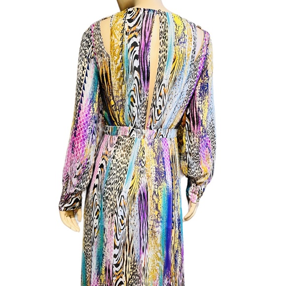 LUXXEL Bohemian Maxi Dress Animal Print Size M Long Sleeves V Neck 100% poly - Picture 3 of 16